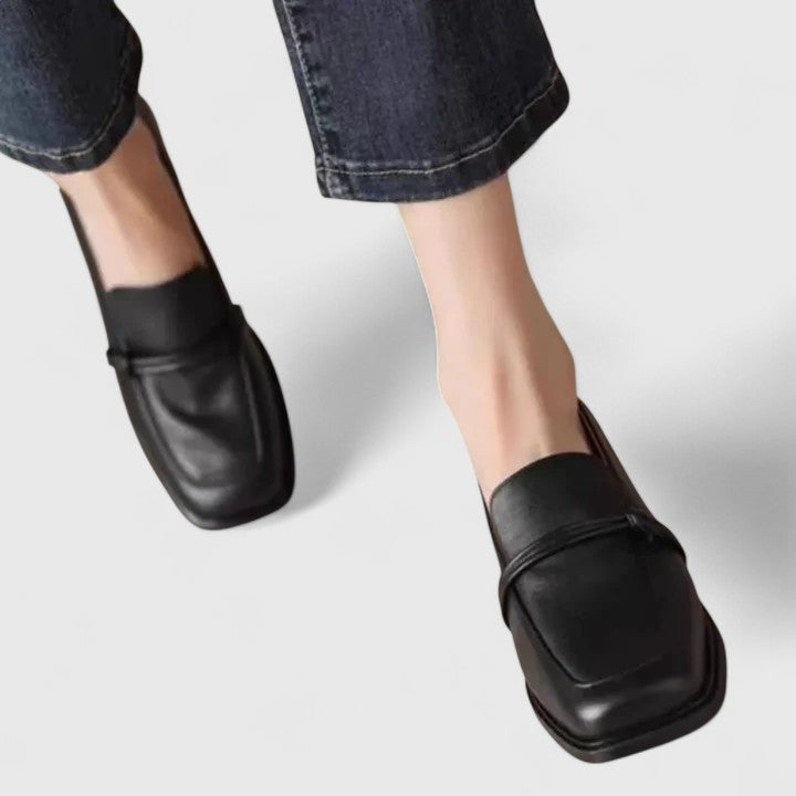 Michèle Hoekige mocassins