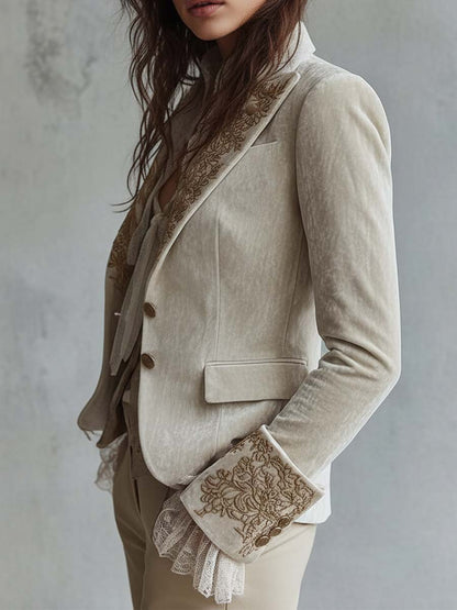 Caroline Ivoorkleurige Geborduurde Tailleur Blazer