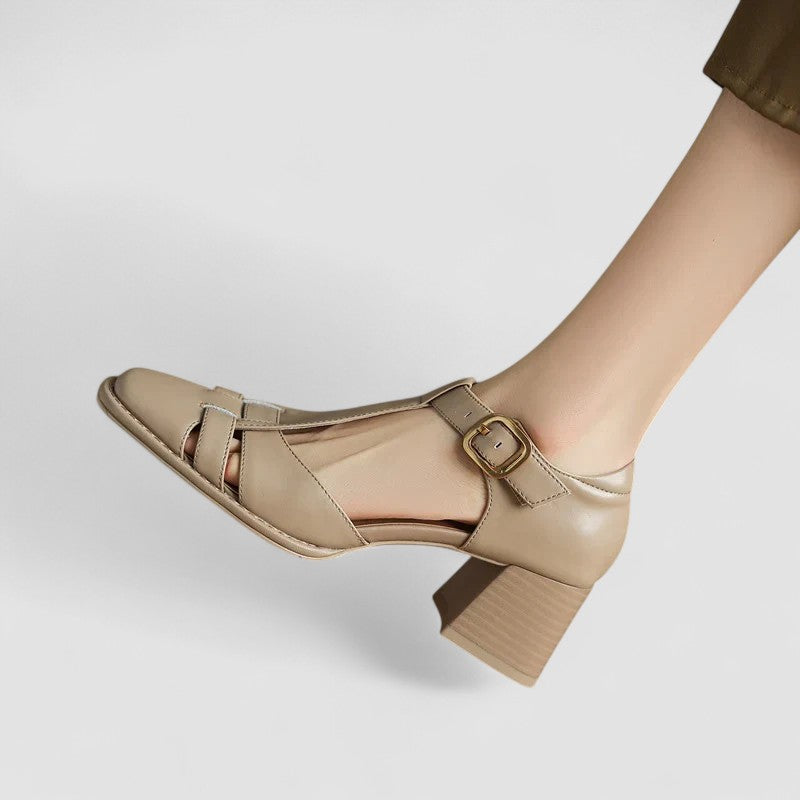 Véronique T-Band Pumps