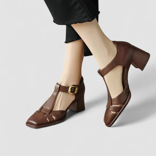 Véronique T-Band Pumps