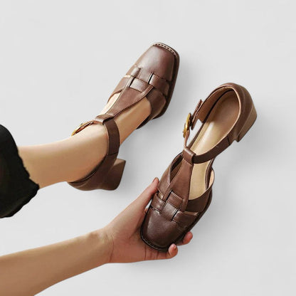 Véronique T-Band Pumps