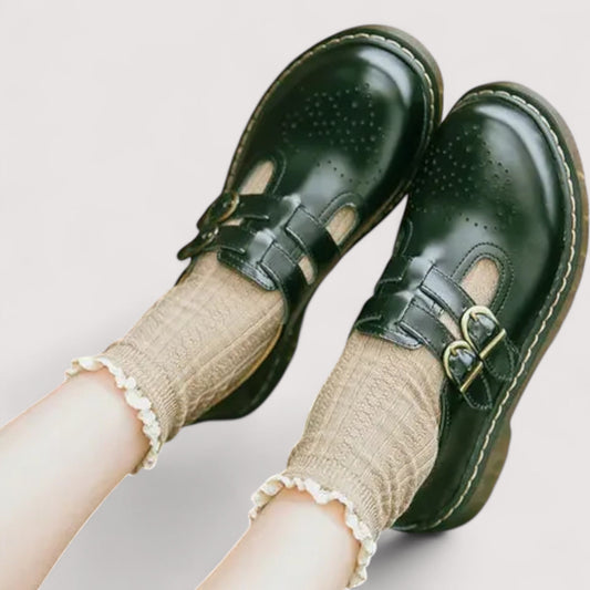 Aurora – Stylish Retro Shoes