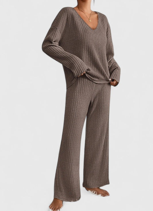 Aria Comfortable Set
